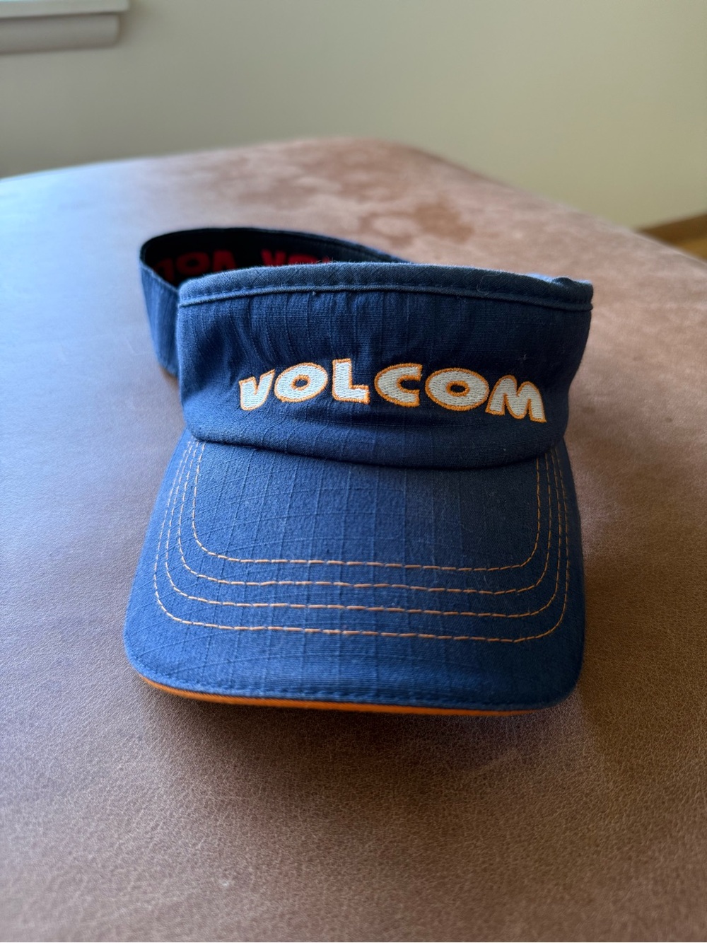 Vintage Y2K Volcom Navy Stretch-fit Visor